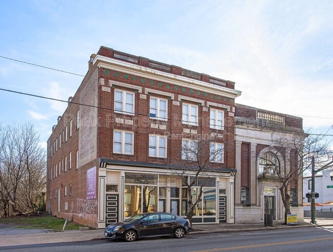 1124 Hull St in Richmond, VA - Building Photo - Building Photo