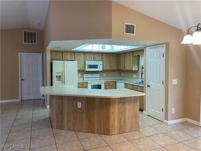 531 SW 36th St in Cape Coral, FL - Building Photo - Building Photo
