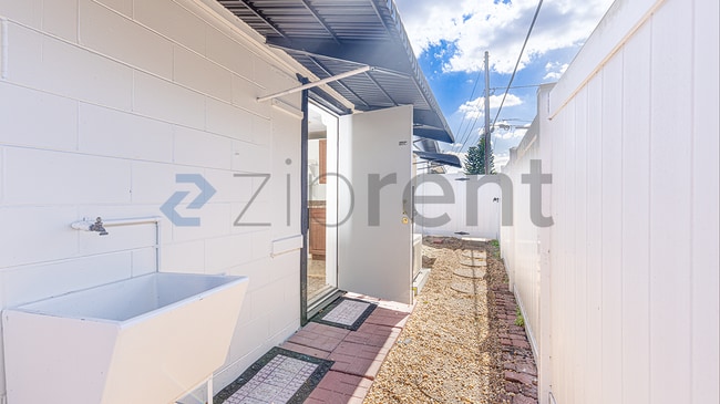 6534 Precourt Dr in Orlando, FL - Foto de edificio - Building Photo