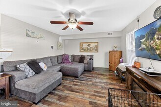 19 Congress Ct in Quakertown, PA - Building Photo - Building Photo