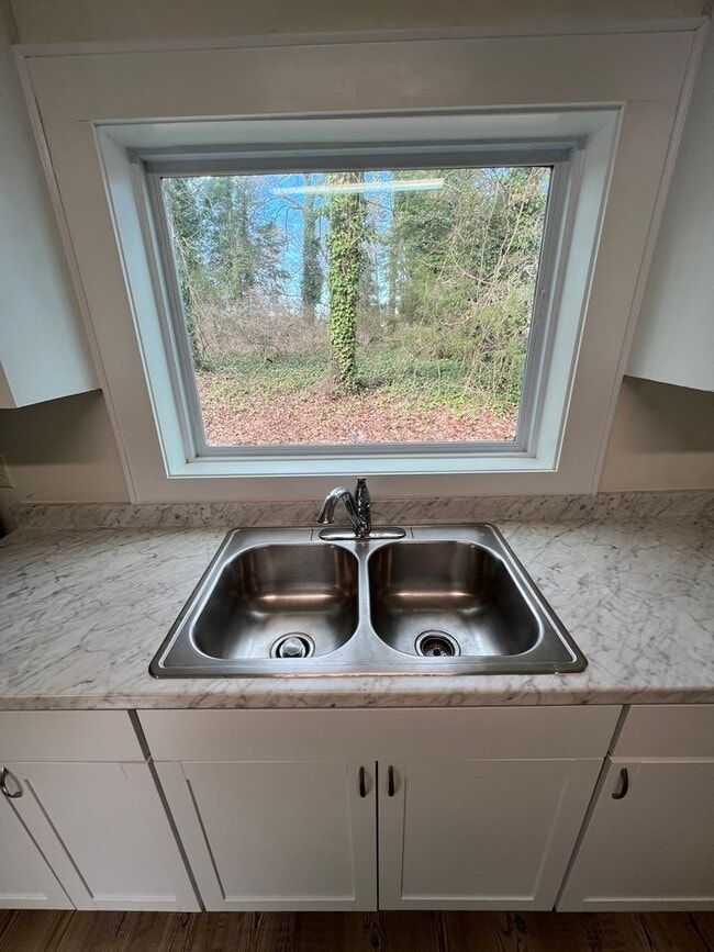 1819 N Charlotte Ave in Monroe, NC - Foto de edificio - Building Photo