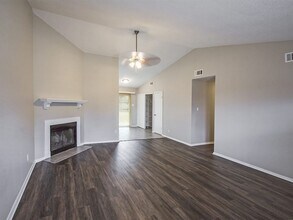 4467 Ryans Run Rd in Memphis, TN - Foto de edificio - Building Photo