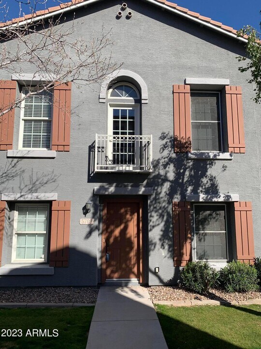 5709 S 21st Terrace in Phoenix, AZ - Building Photo