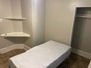 5611 Addison St, Unit 1st Floor - A1 - SRO in Philadelphia, PA - Building Photo - Building Photo