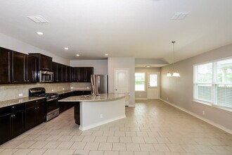 14106 Cremello Falls in San Antonio, TX - Building Photo - Building Photo