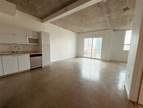 234 NE 3rd St, Unit 1205 in Miami, FL - Building Photo - Building Photo