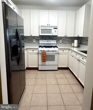 2710 Bellforest Ct in Vienna, VA - Building Photo - Building Photo