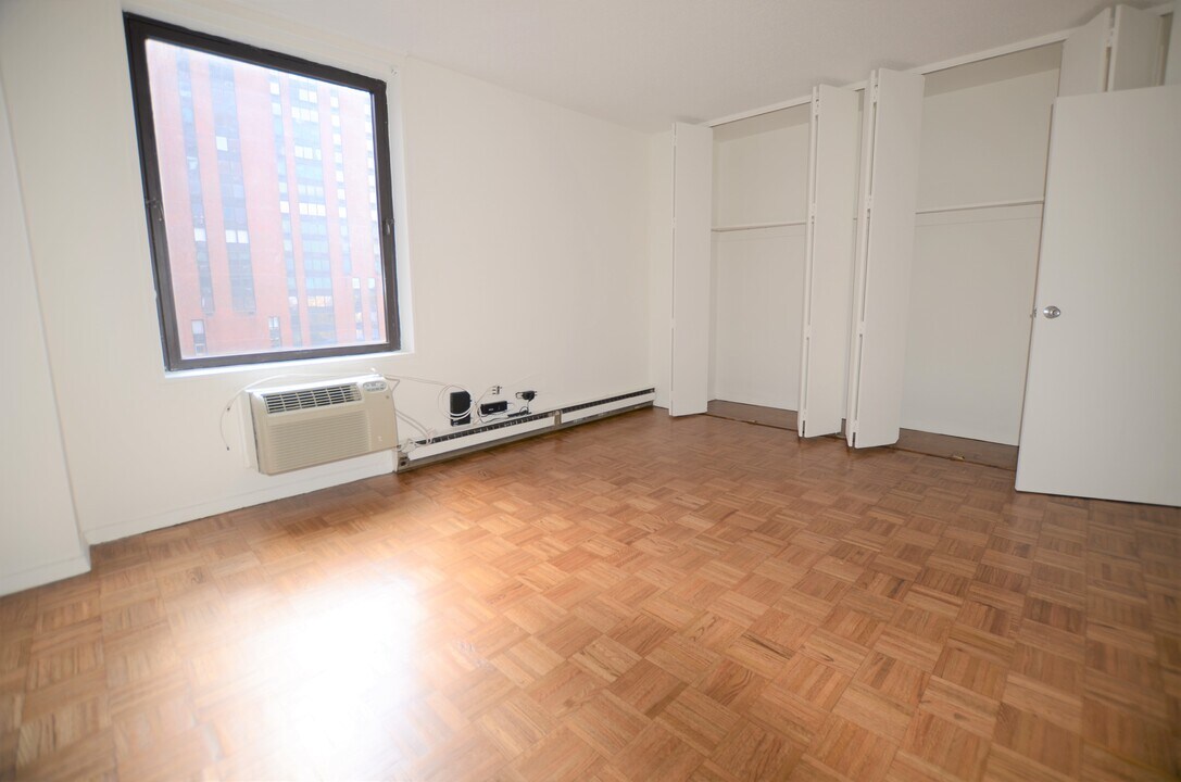 1763 2nd Ave in New York, NY - Building Photo