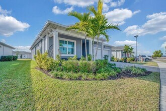 10142 SW Orana Dr in Port St. Lucie, FL - Building Photo - Building Photo