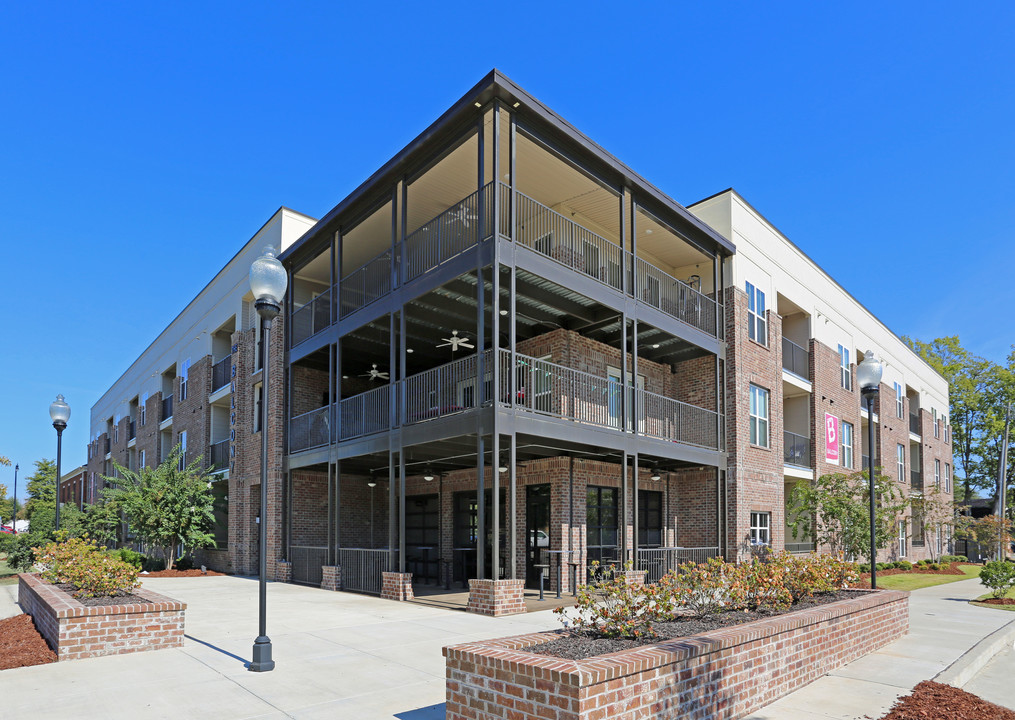 The Balcony Apartments in Tuscaloosa, AL - Building Photo