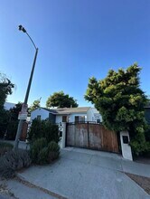 8525 Hargis St in Los Angeles, CA - Building Photo - Building Photo