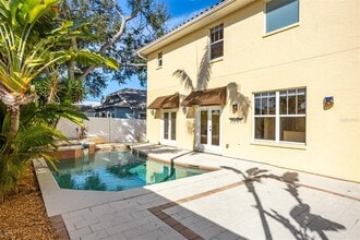 3204 W Empedrado St in Tampa, FL - Building Photo - Building Photo