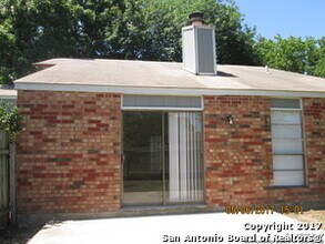13202 Larkwalk Dr in San Antonio, TX - Building Photo - Building Photo