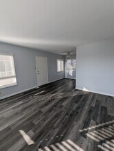 902 Centinela Ave, Unit 1 in Inglewood, CA - Building Photo - Building Photo