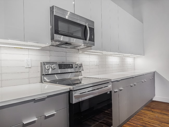 1851 N Howard St in Philadelphia, PA - Building Photo - Building Photo