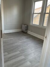 11 Westervelt Pl, Unit 3 in Irvington, NJ - Foto de edificio - Building Photo