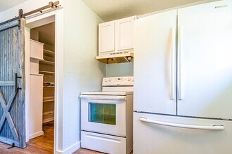 314 Normagene St in Livingston, TX - Building Photo - Building Photo