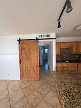 4051 NE 13th Ave, Unit 543 in Oakland Park, FL - Building Photo - Building Photo