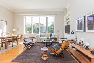 19 Arlington St, Unit 23 in Boston, MA - Building Photo