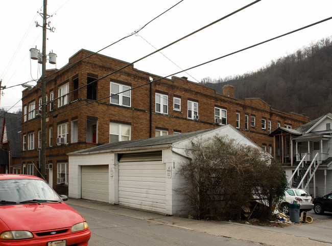 540 Stratton St in Logan, WV - Building Photo - Building Photo