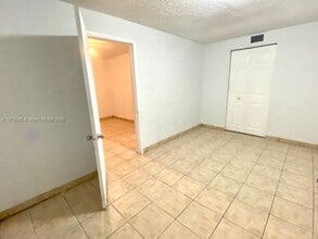4307 SW 9th St in Miami, FL - Building Photo - Building Photo