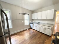 26 Taft St, Unit 1 in Boston, MA - Building Photo - Building Photo