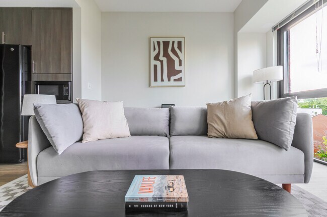 211 W Scott St in Chicago, IL - Foto de edificio - Building Photo