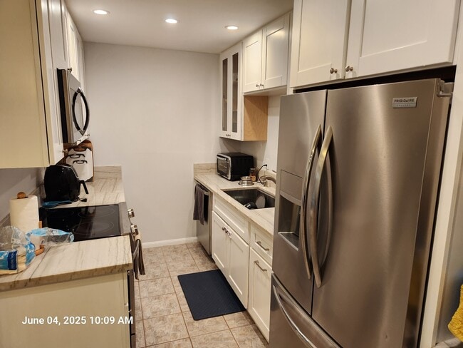 5051 La Jolla Blvd in San Diego, CA - Building Photo - Building Photo