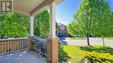 8 Candlewood Ct in Markham, ON - Building Photo - Building Photo