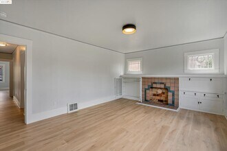 865 40th St in Oakland, CA - Building Photo - Building Photo