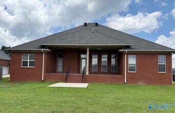 110 Arrow Path Dr in Huntsville, AL - Building Photo - Building Photo