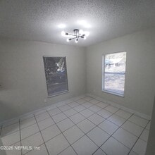 253 Stillwell Ave in Palatka, FL - Building Photo - Building Photo