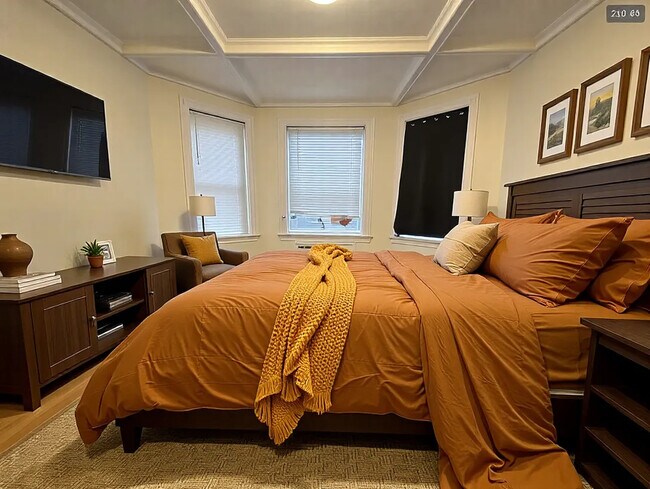 73 Thatcher St in Brookline, MA - Building Photo - Building Photo