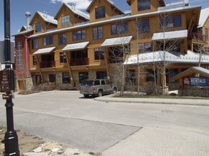 Park Avenue Lofts in Breckenridge, CO - Building Photo - Building Photo