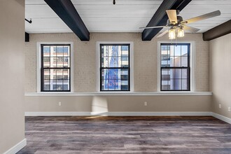 5 Batchelders Ct-Unit -303 in Haverhill, MA - Building Photo - Building Photo