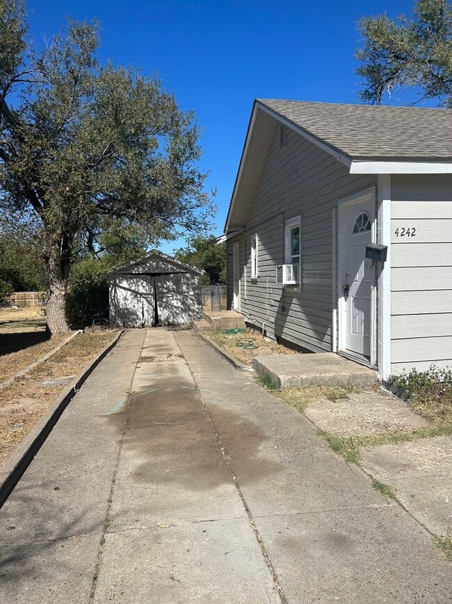 4242 SW 10th Ave in Amarillo, TX - Building Photo - Building Photo