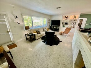 4520 SW 24th Ave in Fort Lauderdale, FL - Building Photo - Building Photo