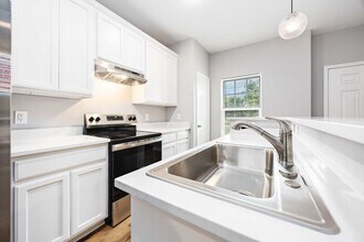 4507 White Rock St in Houston, TX - Foto de edificio - Building Photo