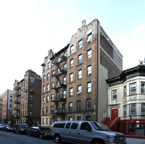 18 E 21ST ST Apartments