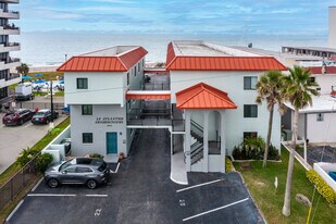 1404 N Atlantic Ave in Daytona Beach, FL - Building Photo