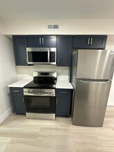 1030 Ford Ave in Wyandotte, MI - Building Photo - Building Photo