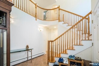 16 Norwood Ave in Glen Rock, NJ - Building Photo - Building Photo