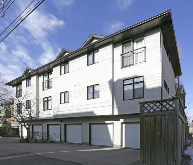 825-831 1st Ave NW in Calgary, AB - Building Photo - Building Photo