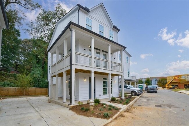 property at 40 Becker Pl NW