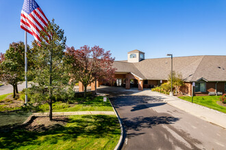 Abbey Park in Grand Blanc, MI - Foto de edificio - Building Photo