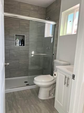property at 7540 Cozycroft Ave