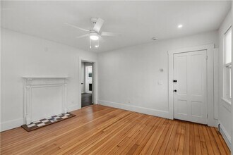 5 Howard St in Newport, RI - Building Photo - Building Photo