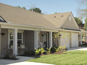 The Village of Royal Oak Senior Living 55+ in Royal Oak, MI - Building Photo - Building Photo