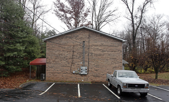 104-108 Cynthia Ln in Knoxville, TN - Foto de edificio - Building Photo