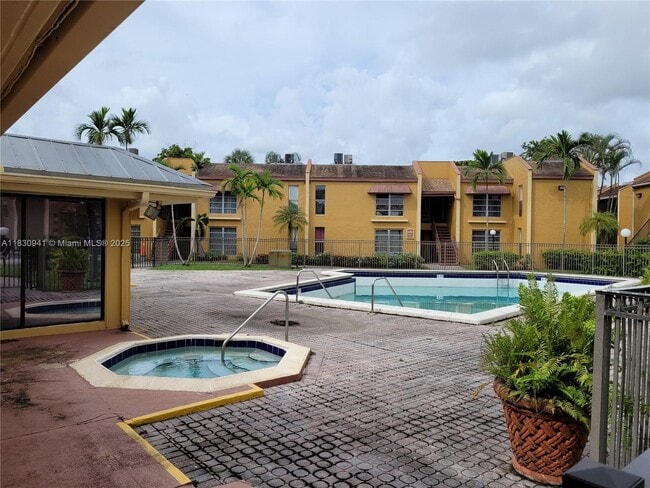 property at 4509 Treehouse Ln